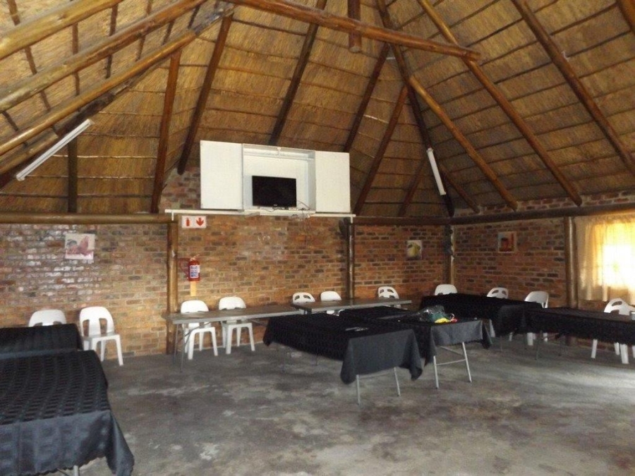 Commercial Property for Sale in Lake Deneysville Free State